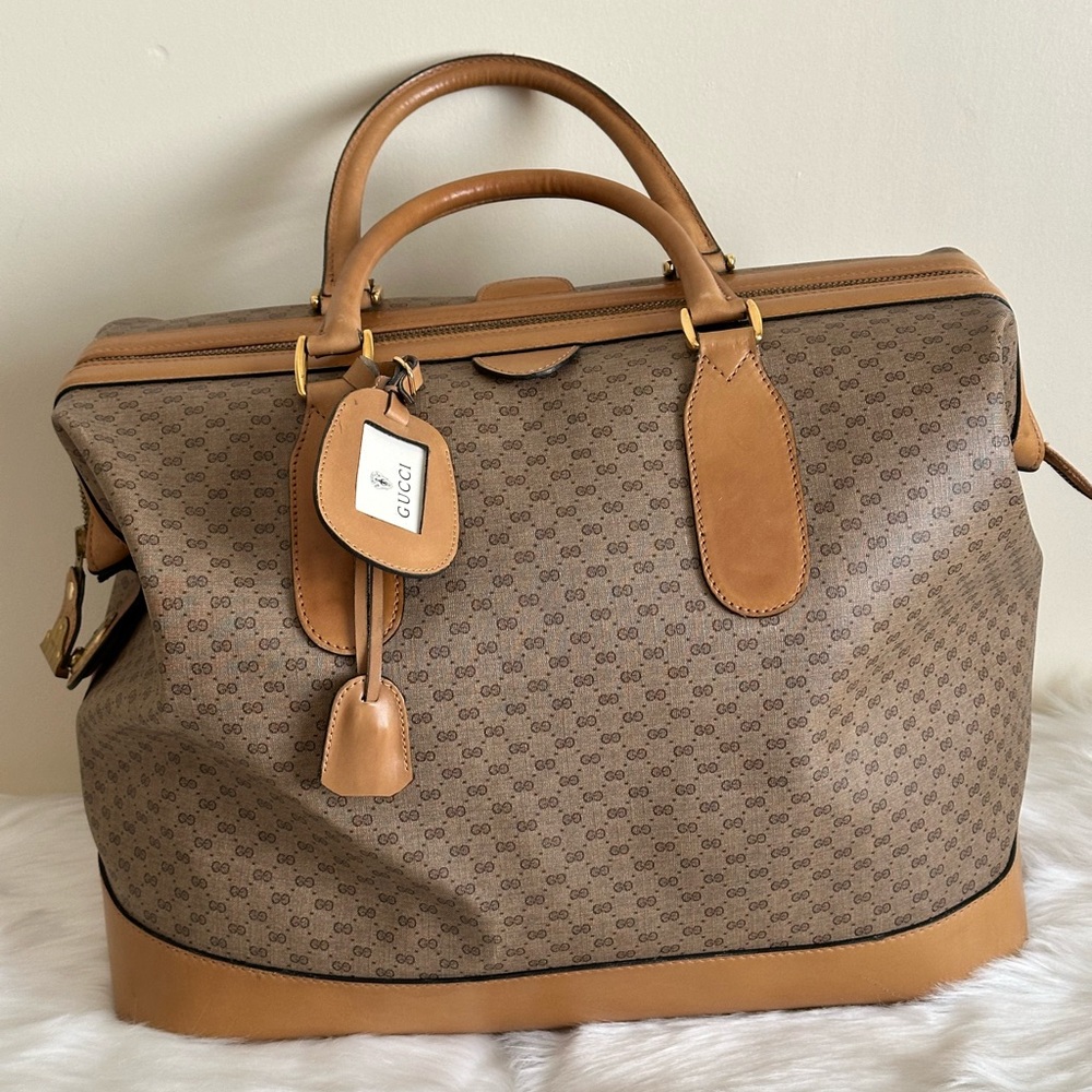 Auth Gucci Vintage Travel Bag comes with Poshmark authenticity card